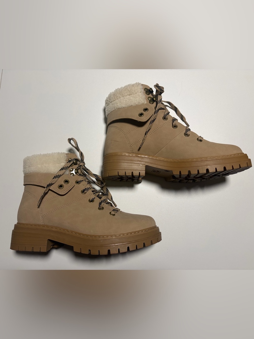Women's Tan Faux-Shearling Lace-Up Winter Boots